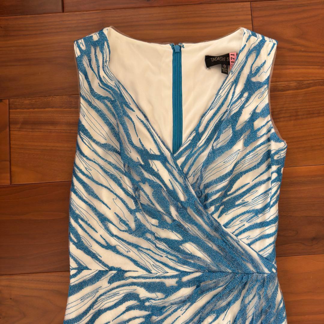 TADASHI SHOJI ノースリーブひざ丈ワンピース