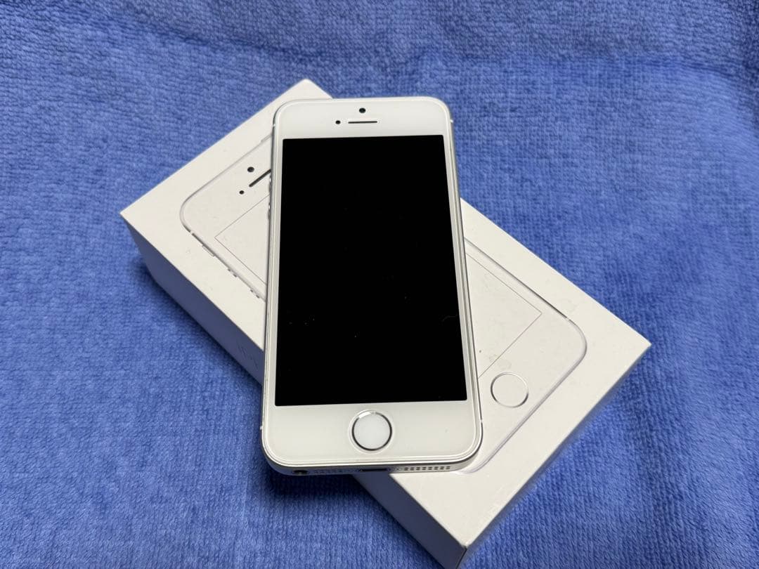 iPhone SE 第一世代（初代）128GB シルバー SIMフリー 美品