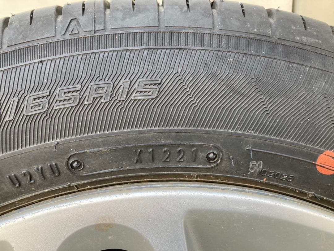 日産 キューブ z12 ノーマルタイヤ 175 65 15 4本セット