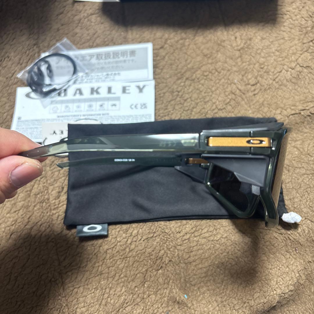 OAKLEY LATCH PANEL サングラス オリーブ　オークリー