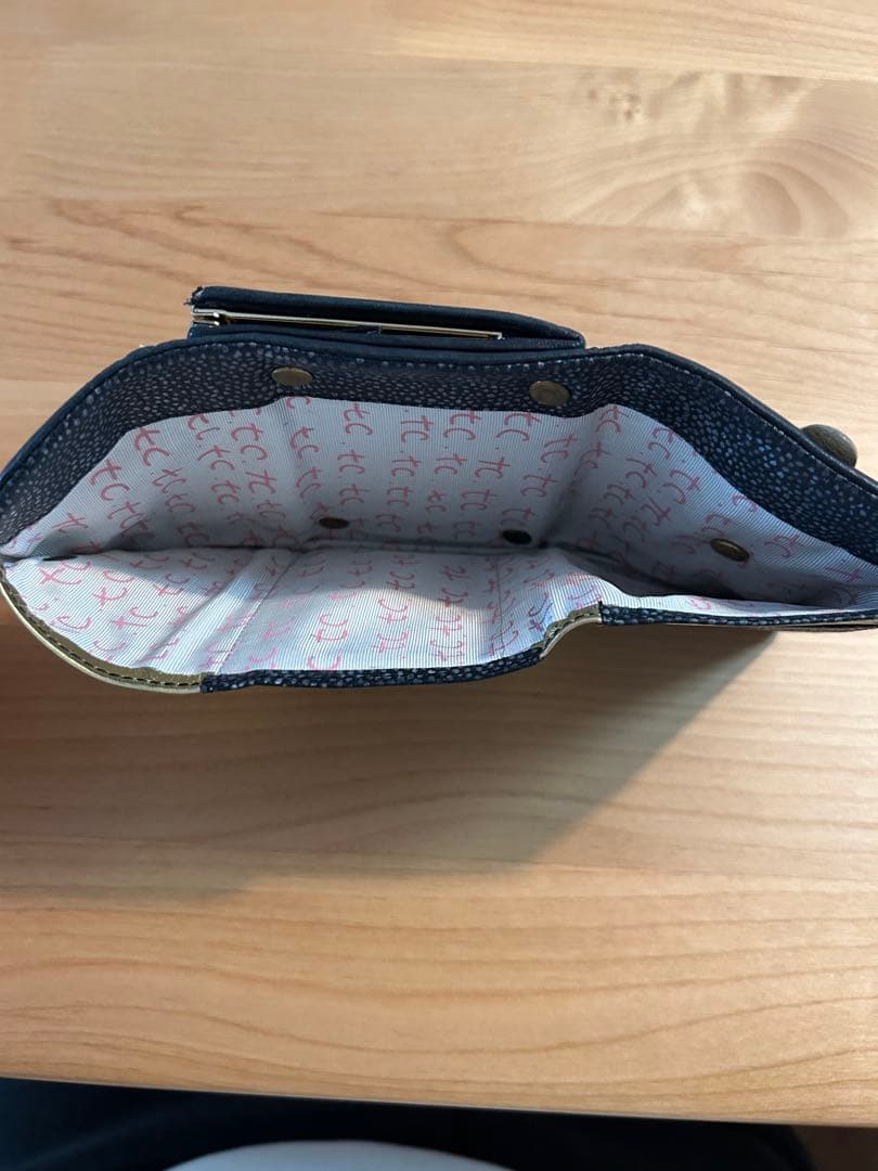 ツモリチサト　三つ折り財布 風船ネコ