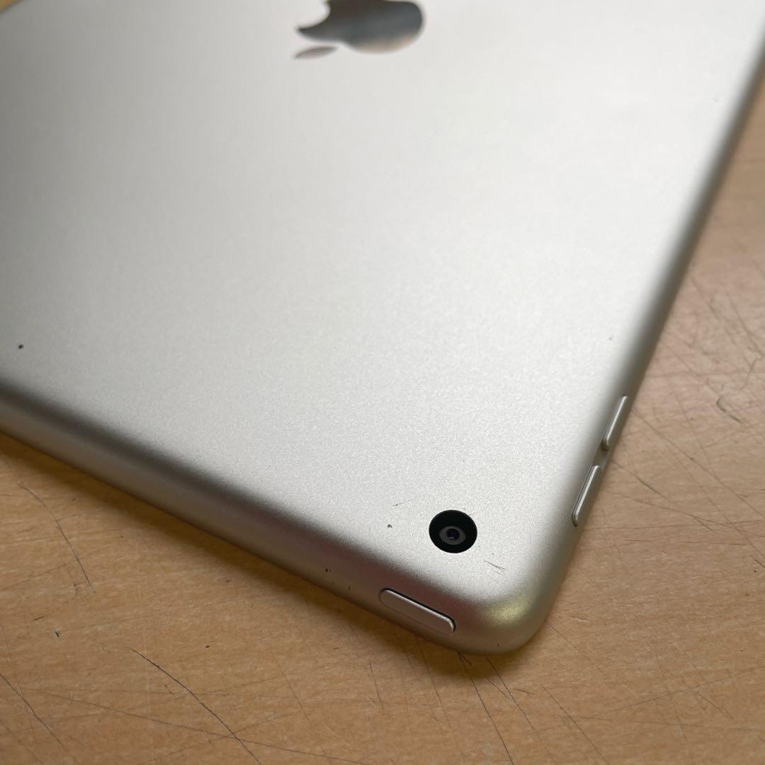 iPad 第8世代　A2270　Wi-Fi　シルバー　32GB 美品　ジャンク品
