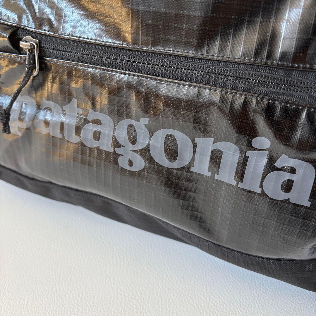 未使用級 patagonia ブラックホール ダッフル 40L ブラック