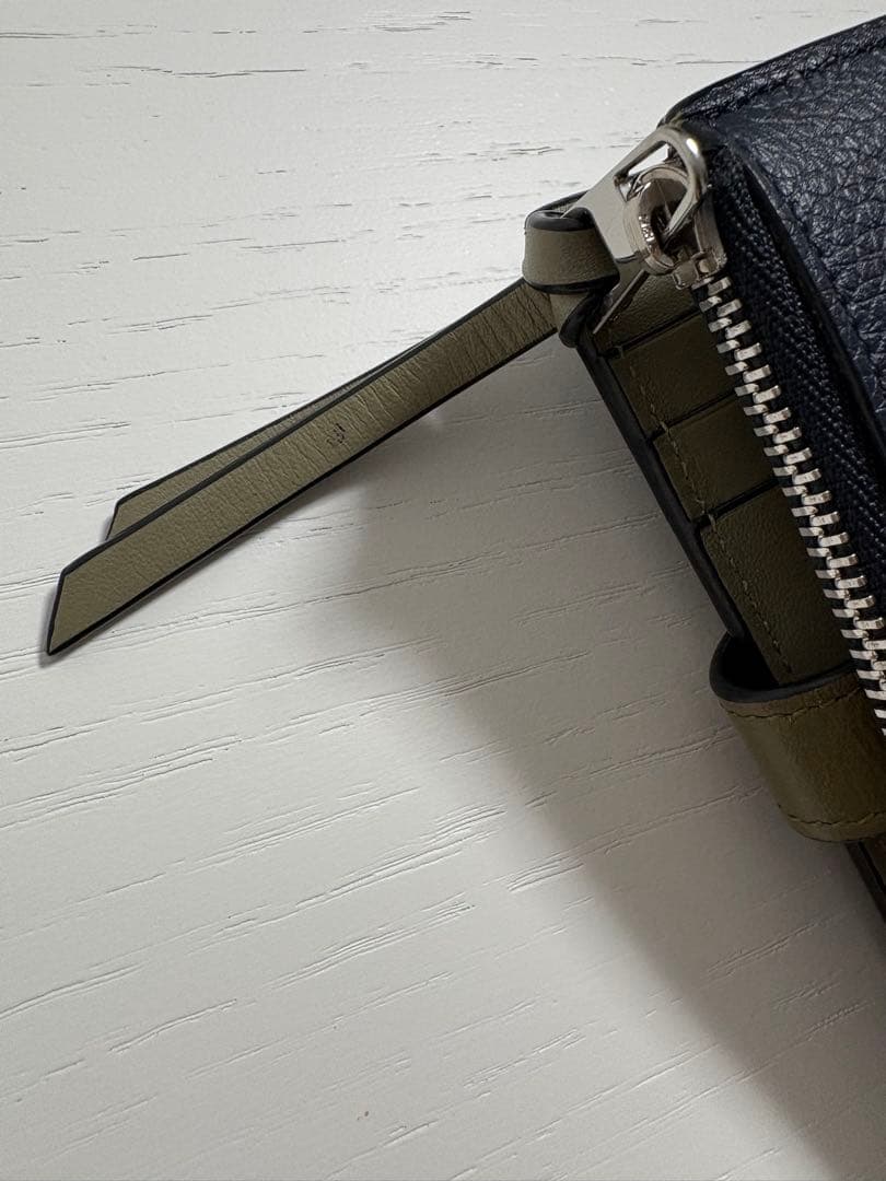 【最終値下げ】ロエベ　スリムジップ　バイフォールドウォレット LOEWE