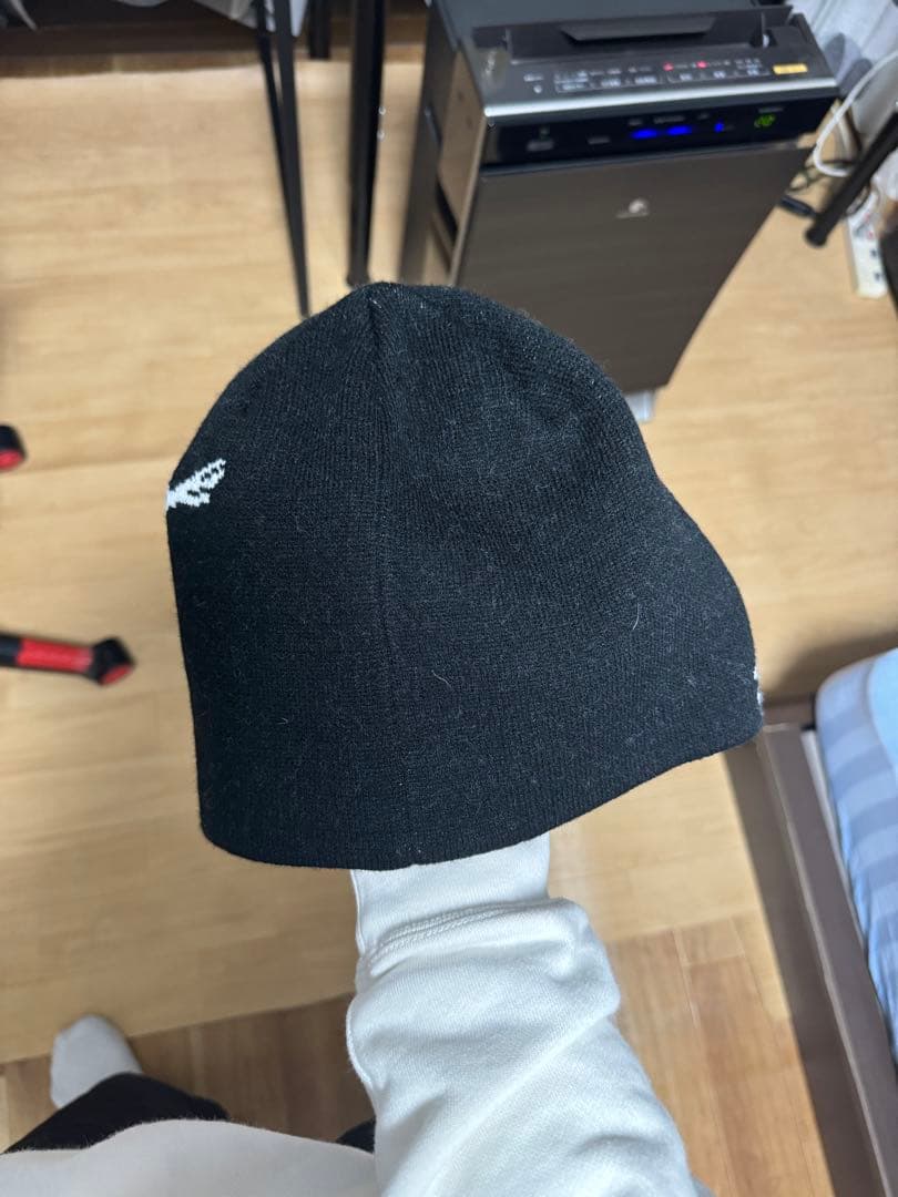 アークテリクス Arc’teryx 黒ビーニー
