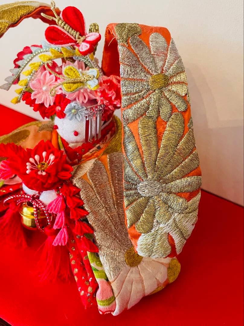 おばあちゃんのハンドメイド　着物うさぎ人形　アンティーク着物　刺繍　桜　お雛様