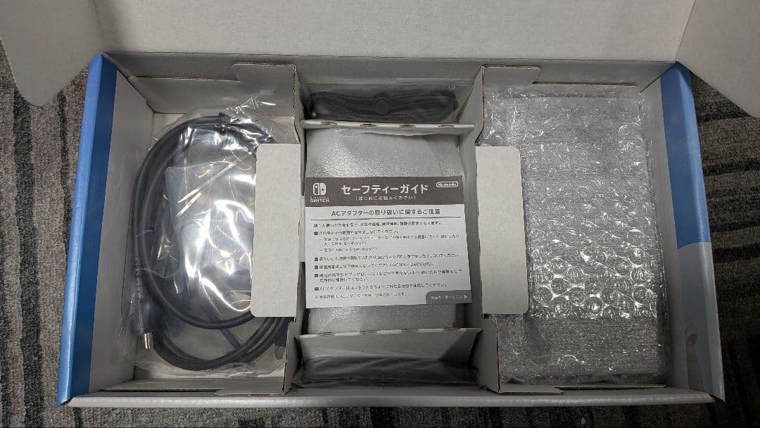 【新品】Nintendo Switch ロトエディション本体　※ソフトなし