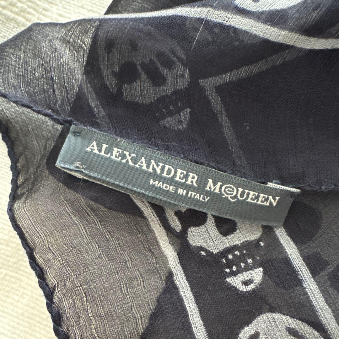 ALEXANDER McQUEEN シルクストール　スカル　スカーフ　ネイビー系