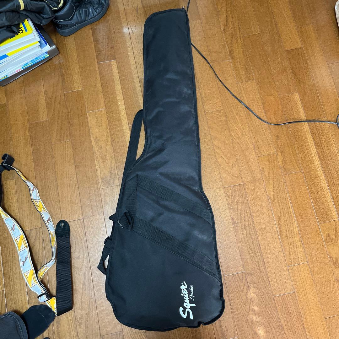 ク*チ様 Squier Fender エレキベース　ホワイト ダブルコイルピック