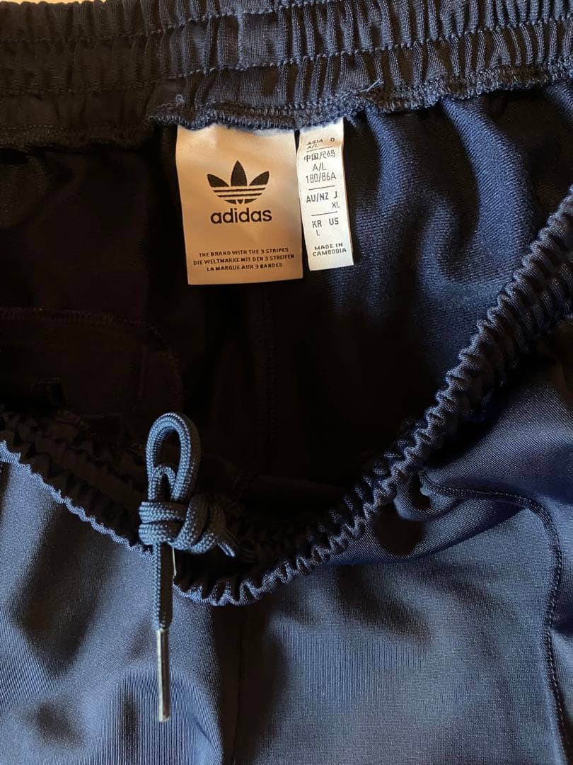 美品adidasベッケンバウアートラックパンツ　Lネイビー