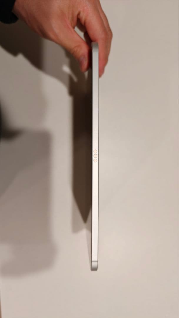 apple ipad 第10世代　64GB　wifi+セルラーモデル　au版
