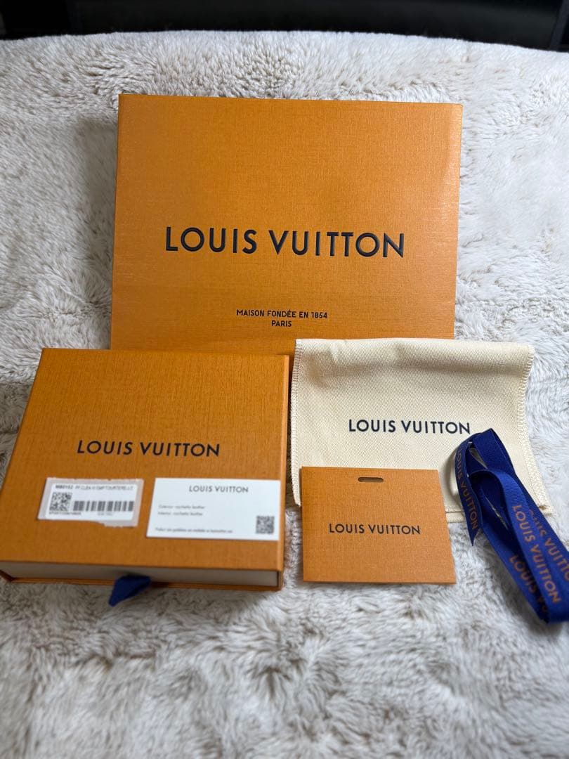 POCO　お約束の価格で出品 【新品未使用】Louis Vuitton