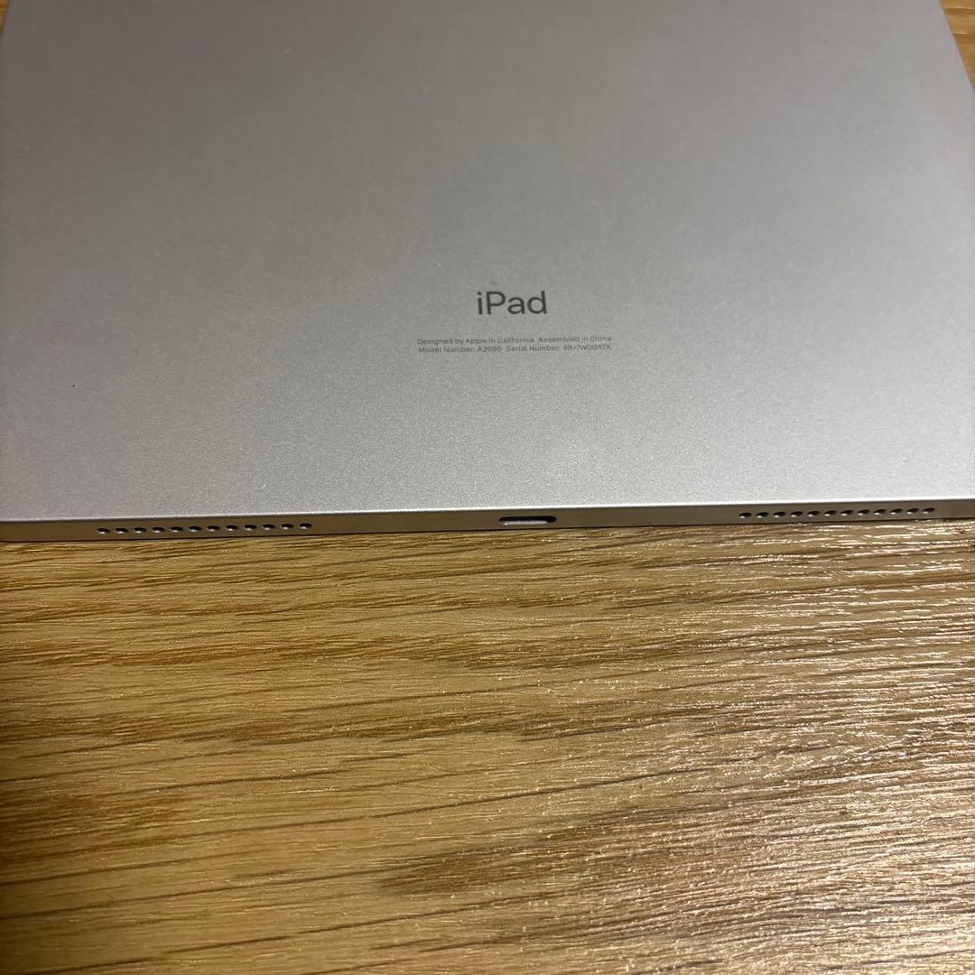 iPad 第10世代 Wifiモデル64GB 【付属品あり】