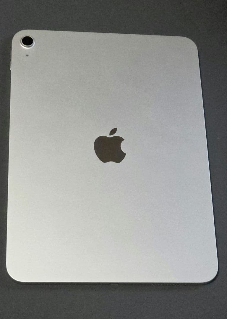 Apple iPad 11世代 wifiモデル 本体 充電器・ケーブル付