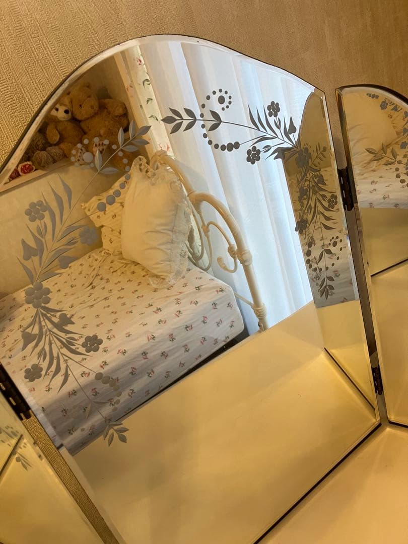 ローラアシュレイLaura Ashley エリーゼ　三面鏡