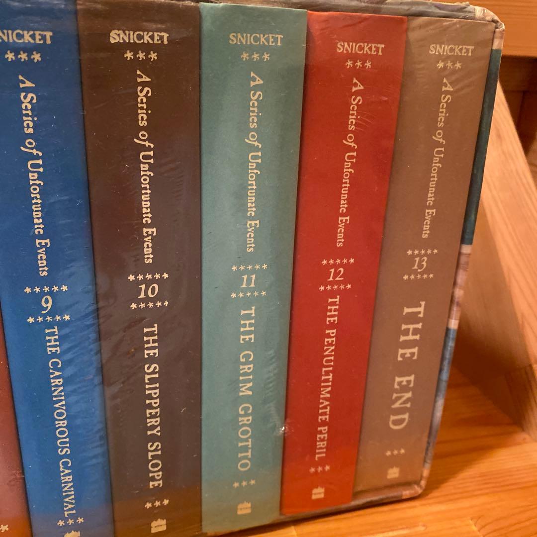 A Series of Unfortunate Events: 1-13 洋書