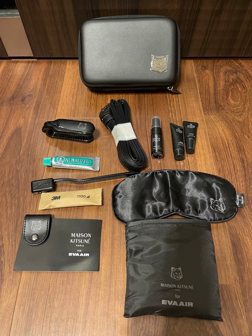 MAISON KITSUNÉ EVA AIR スリッパ＆ポーチルームウェアセット