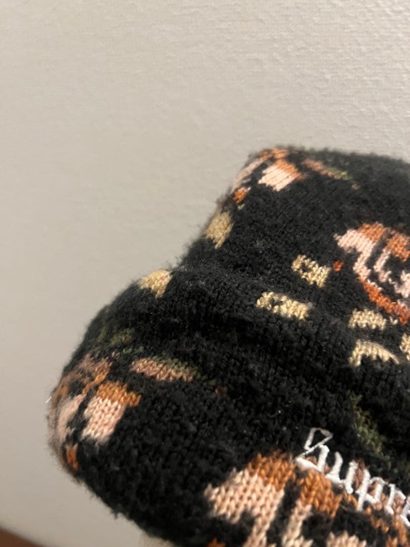 Supreme 花柄ニット帽 ビーニー