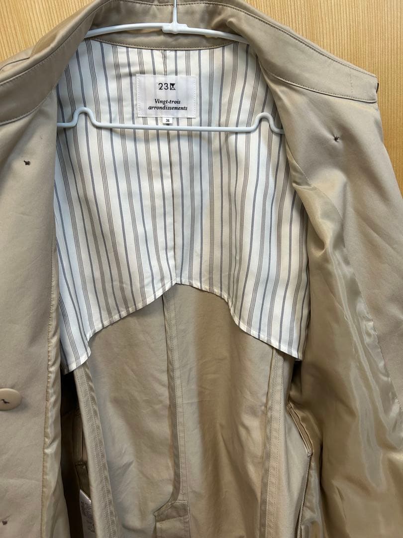 美品　23区 ショート丈 トレンチ　スプリングコート ベージュ　レザー調バックル