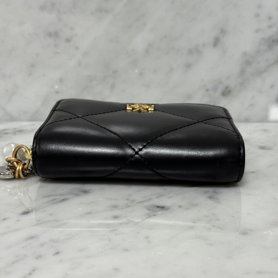 Tory Burch トリーバーチ 二つ折り財布 ジップ キルティング 黒