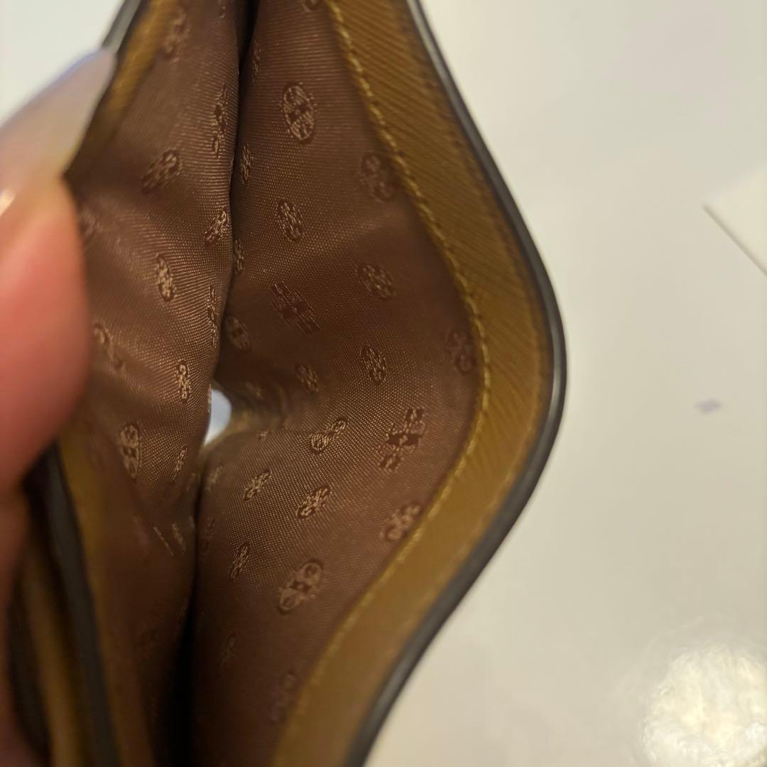Tory Burch ベージュ 二つ折り財布