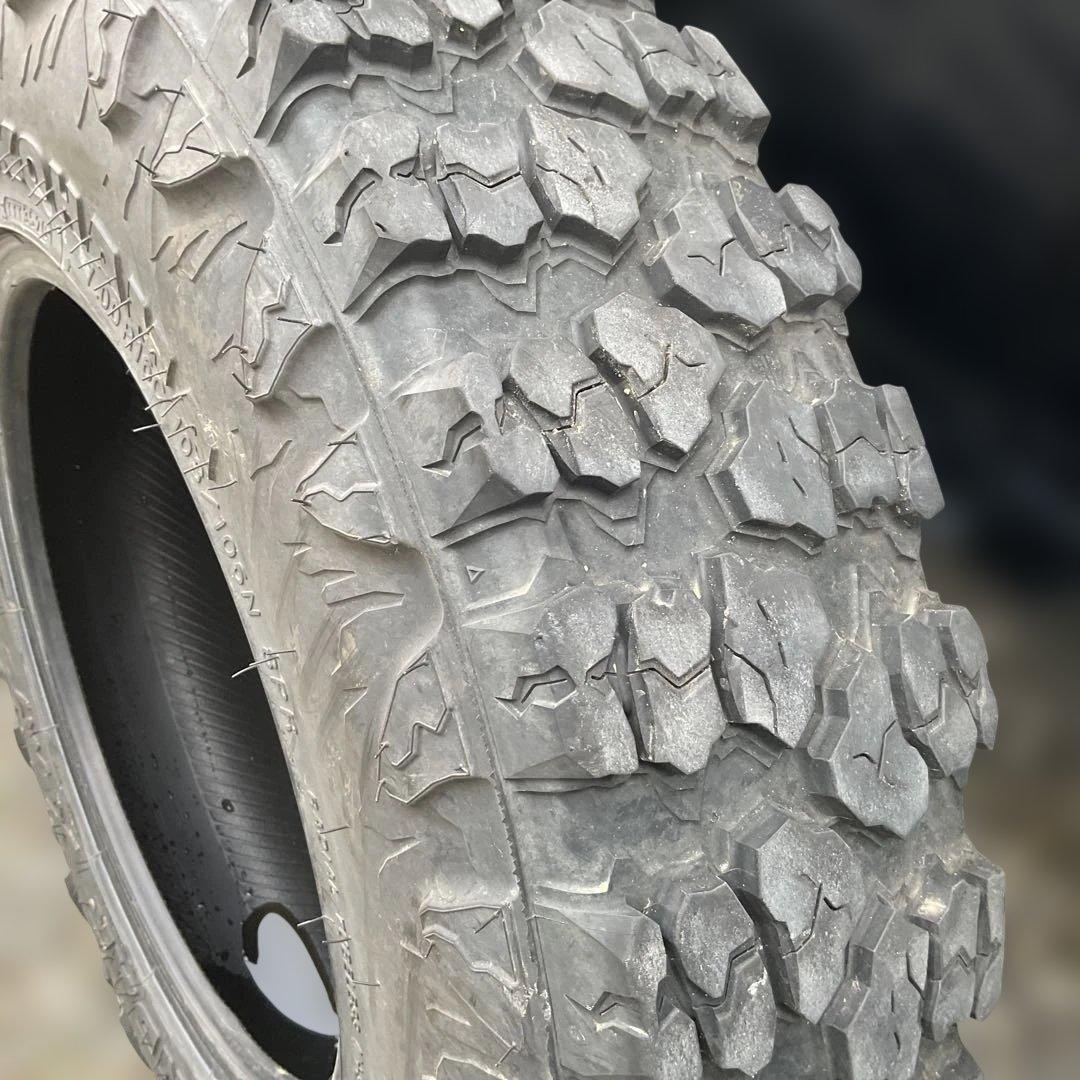 ジムニー用‼️ジオランダーＸ－ＭＴ7・00R16C8pr送料込みで❣️