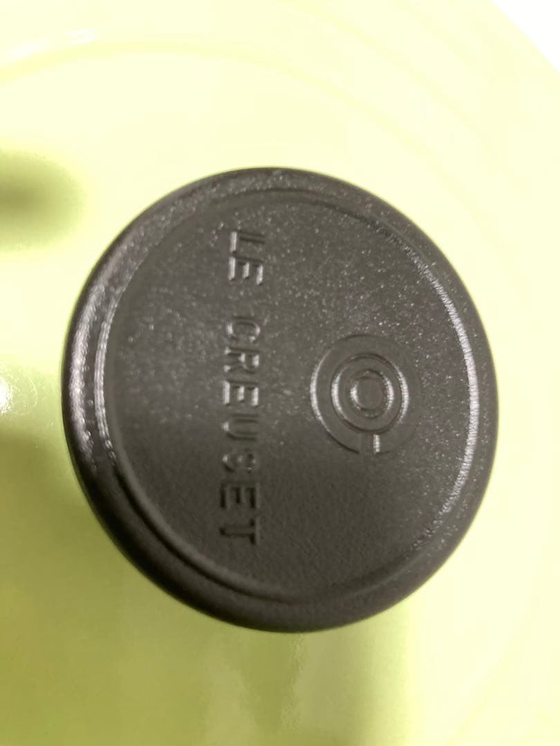 美品　ル・クルーゼ　ココットロンド　24㎝　ライトグリーン