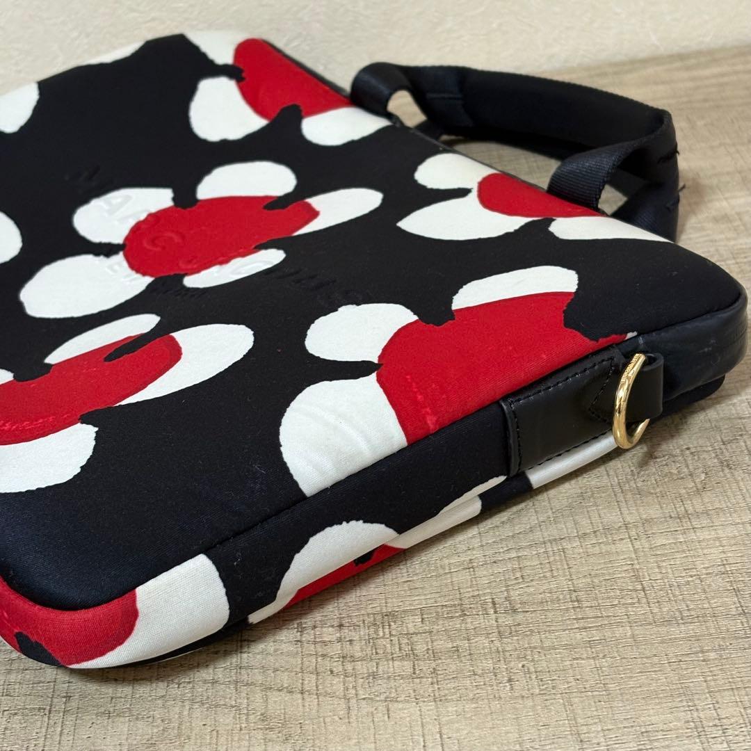 美品 MARC JACOBS フラワーデザイン PCバッグ A4