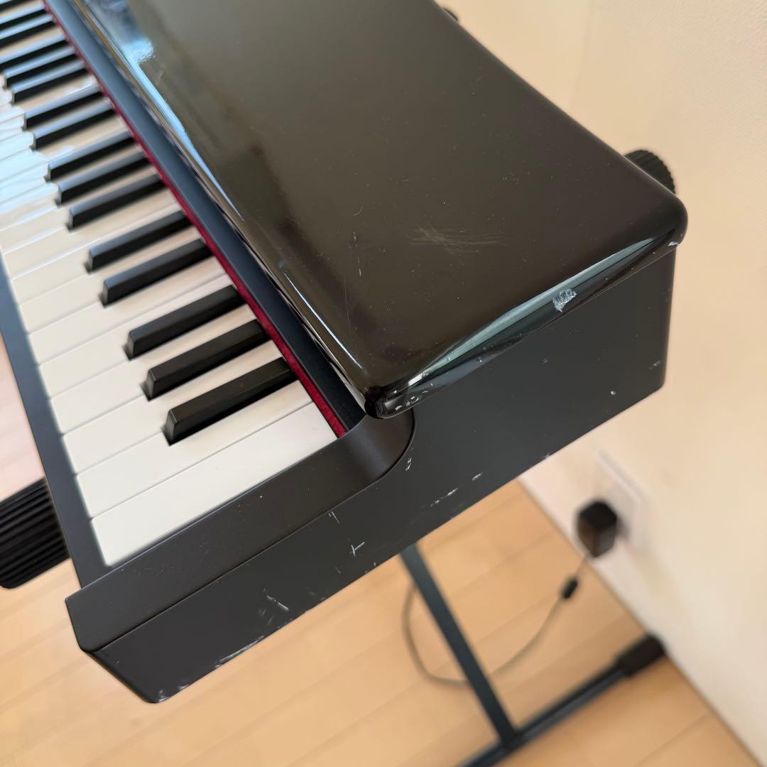 Korg microPiano + Hercules EZ-LOK スタンド