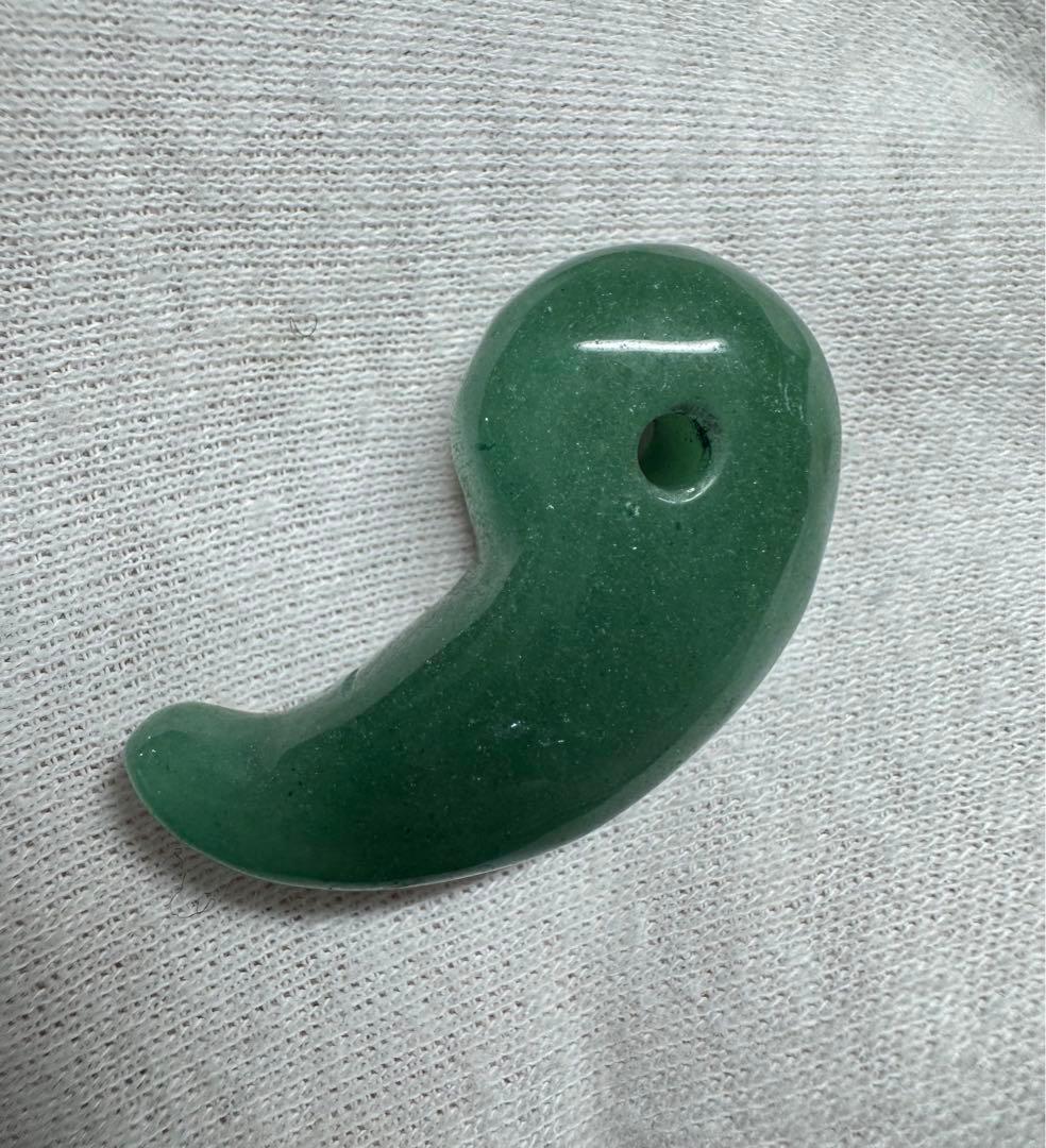 糸魚川翡翠 勾玉 12g 3.6cm 天然石 パワーストーン