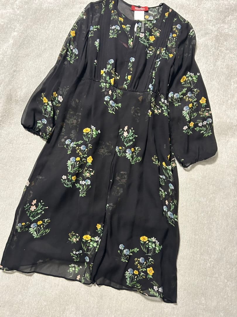 MaxMara　マックスマーラ　100%SILK　花柄ワンピース　ペチコート付