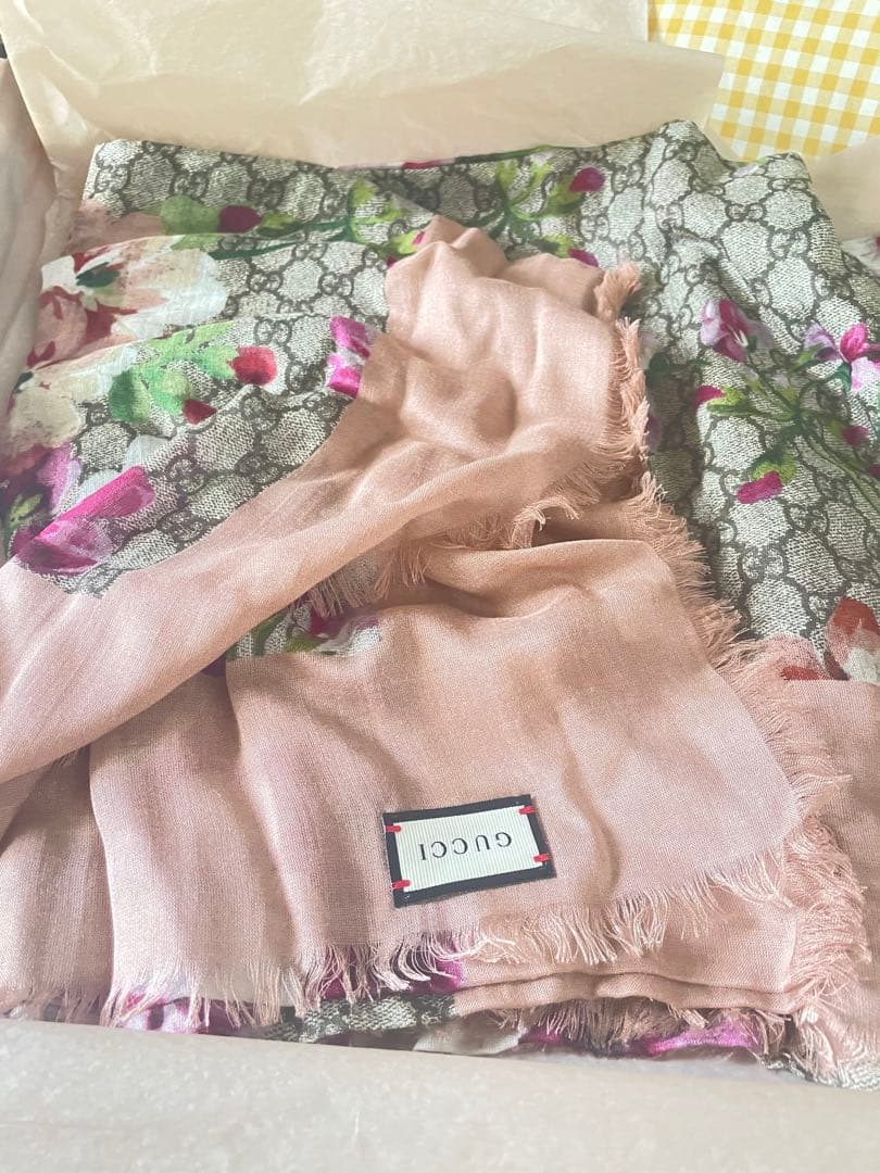 GUCCI 花柄 ストール