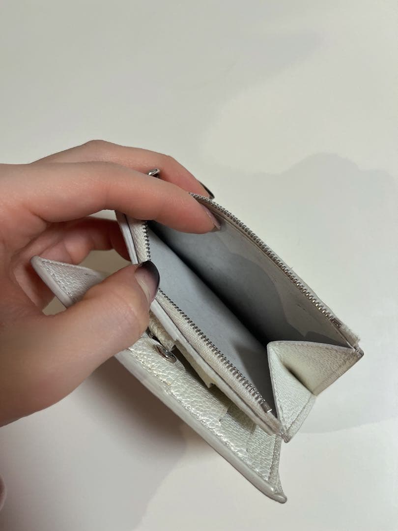 Louis Vuitton シルバー 二つ折り財布