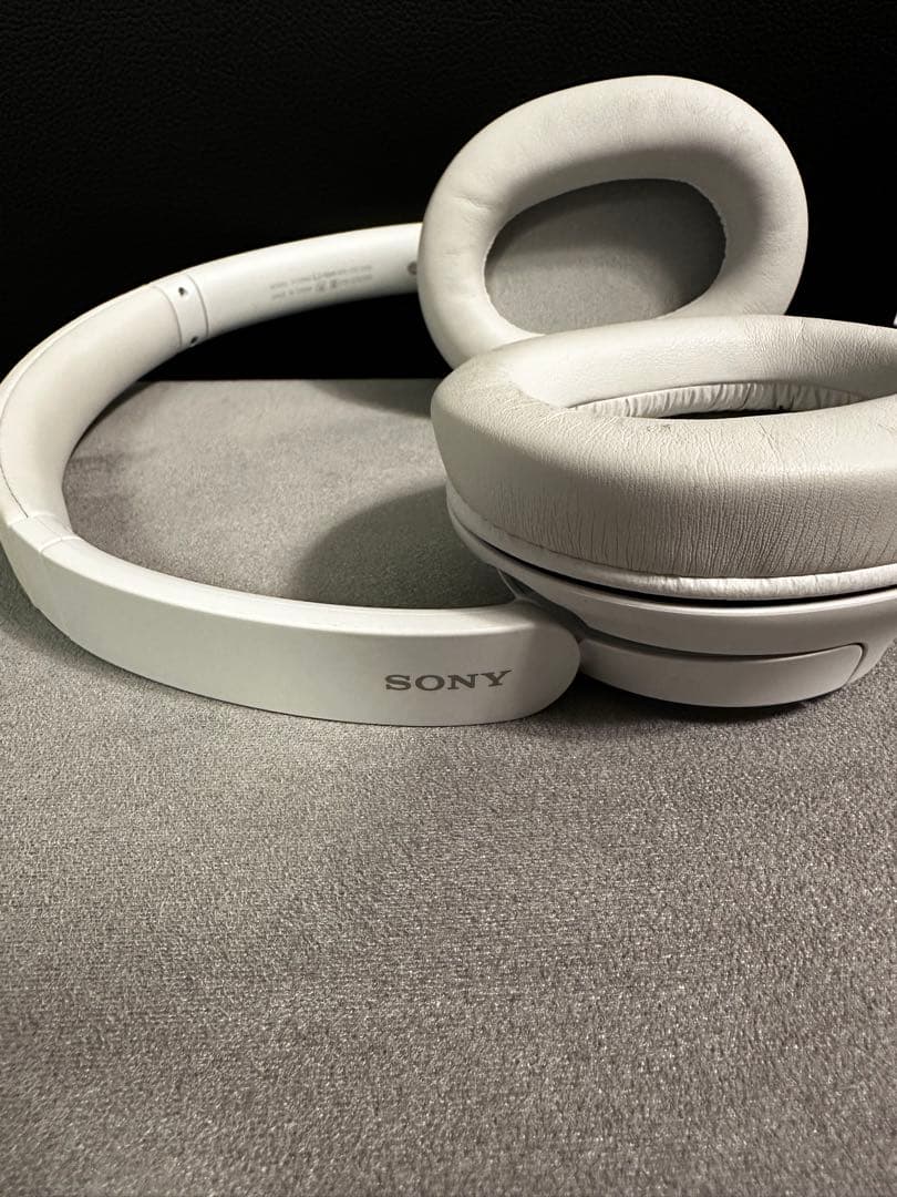 SONY ワイヤレスヘッドホン ホワイト