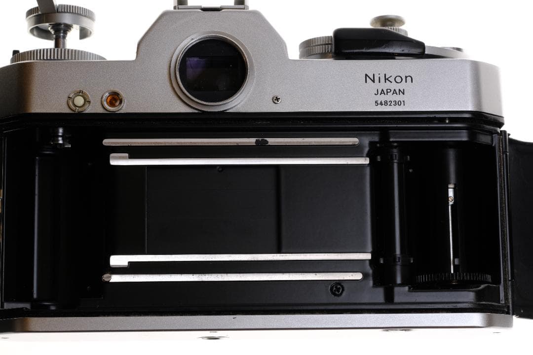 Nikon Nikomat EL 一眼レフカメラ
