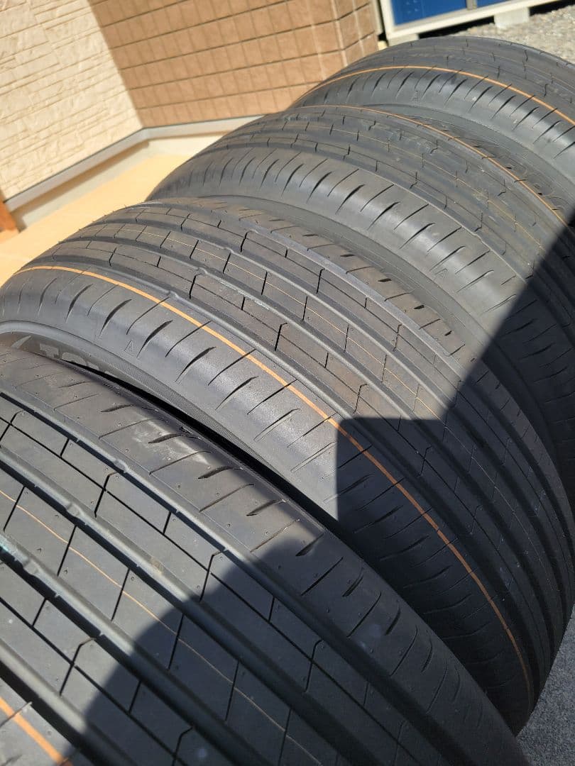 トヨタ アルファード40 純正タイヤ4本セット　225/60/R18 新車外し