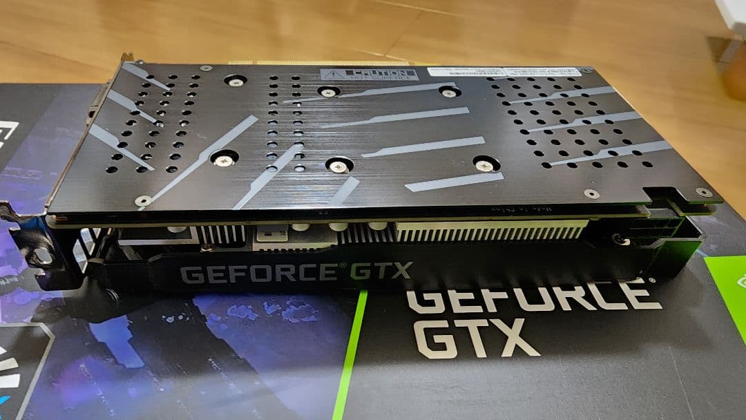 GeForce GTX 1660 Super 本体
