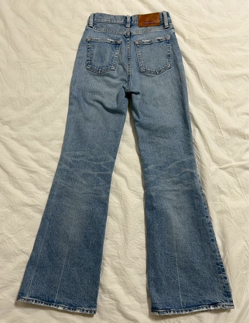 【お値下げ可】　MOUSSY MVS FLARE 23
