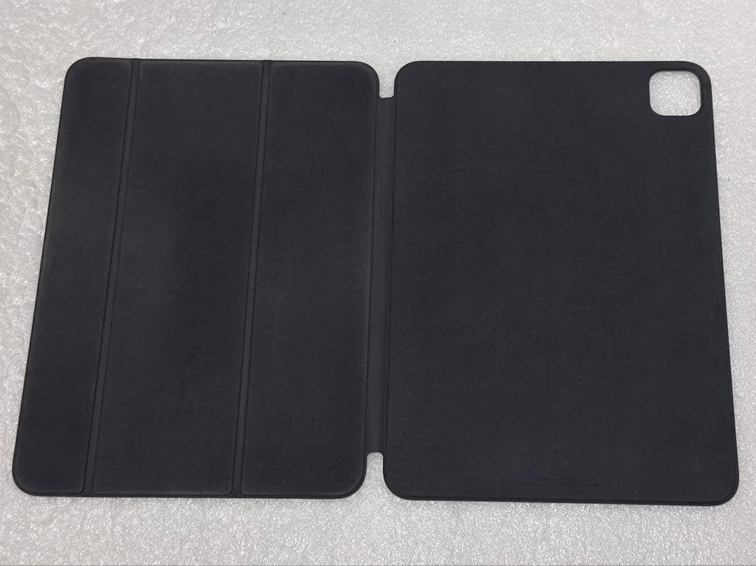 良品　iPad Pro 11インチ M4 Smart Folio ブラック