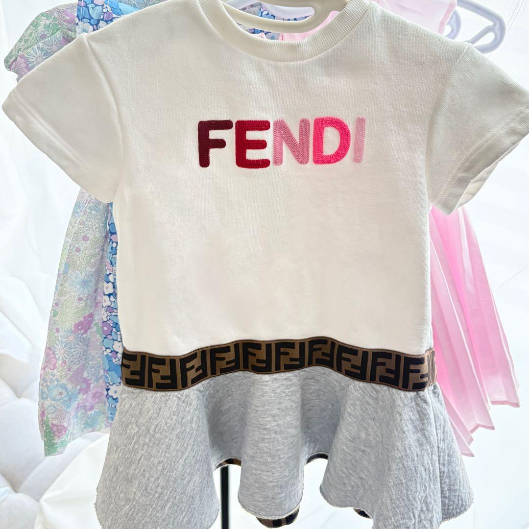 FENDIロゴ入り ワンピース 9m