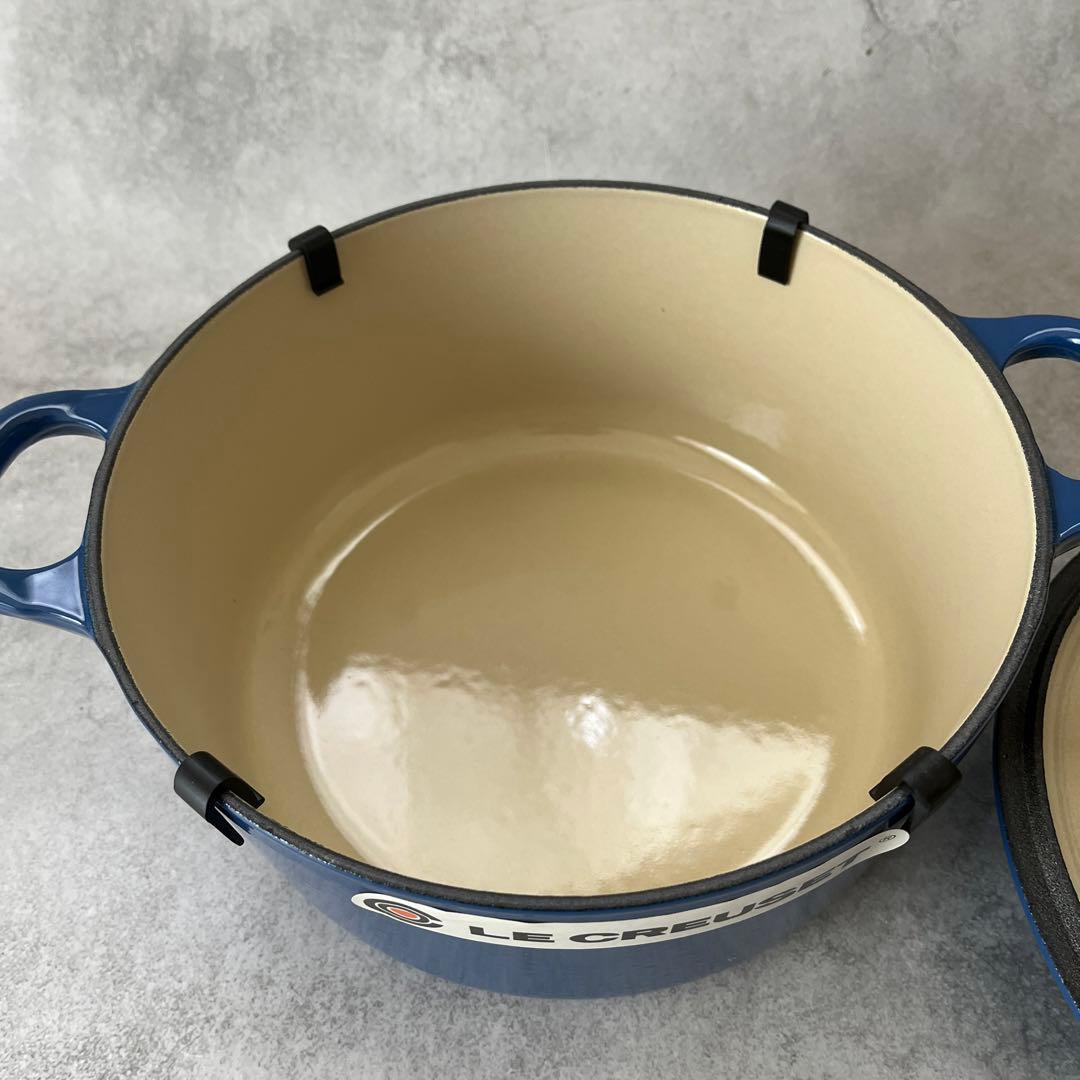 未使用 LE CREUSET　ココット ロンド ブルー　22cm