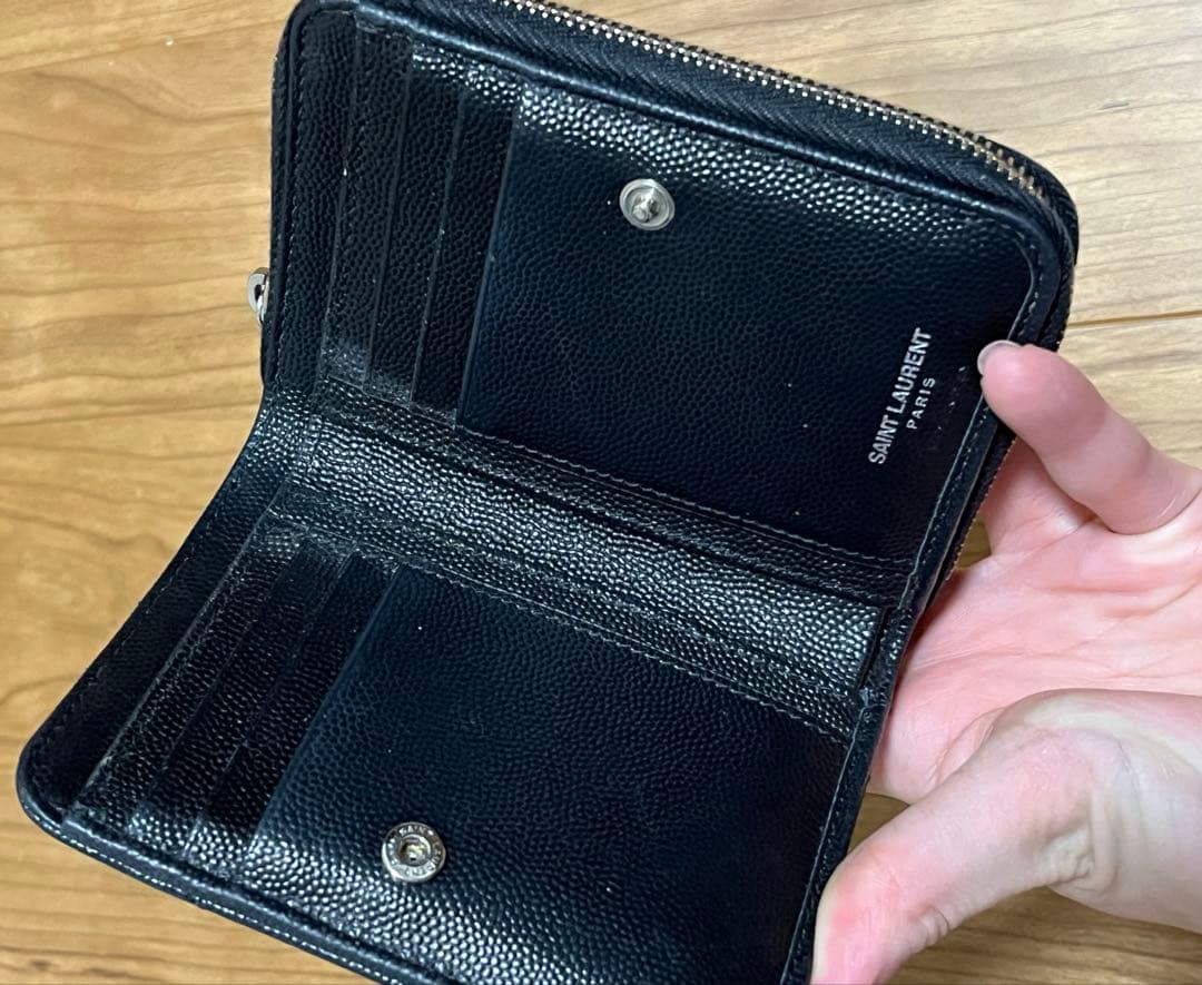 イヴサンローラン　YSL ラウンドジップ 財布　二つ折り ブラック