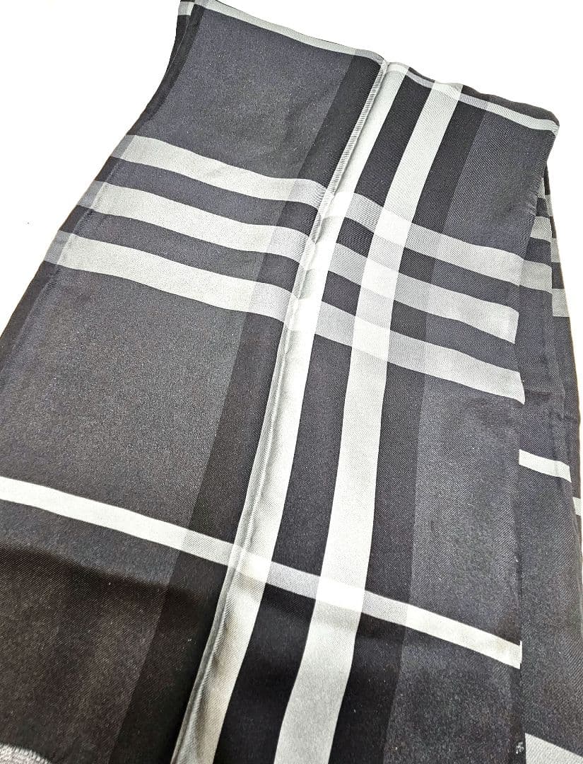 美品　希少　BURBERRY　バーバリー　マフラー　スカーフ　ストール　チェック