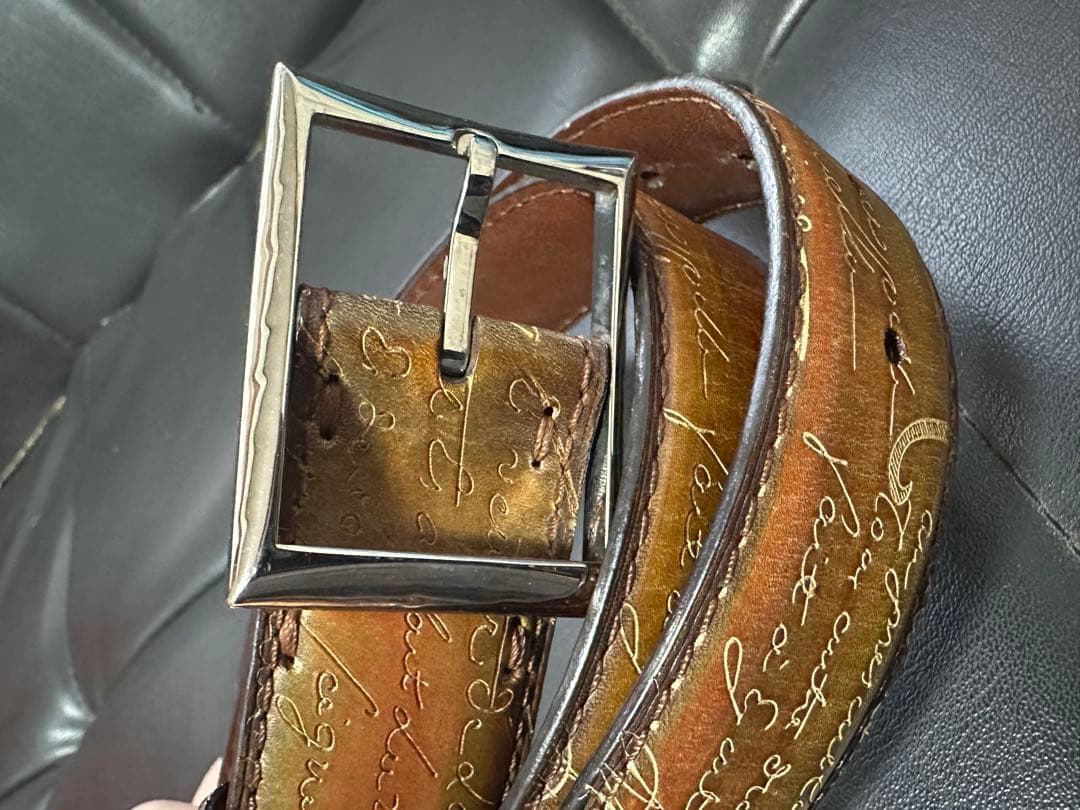 ロワっち出品