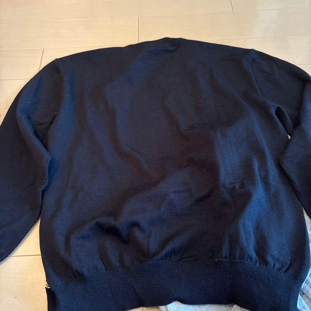 フェラガモ　カーディガン　Lサイズ　素敵です