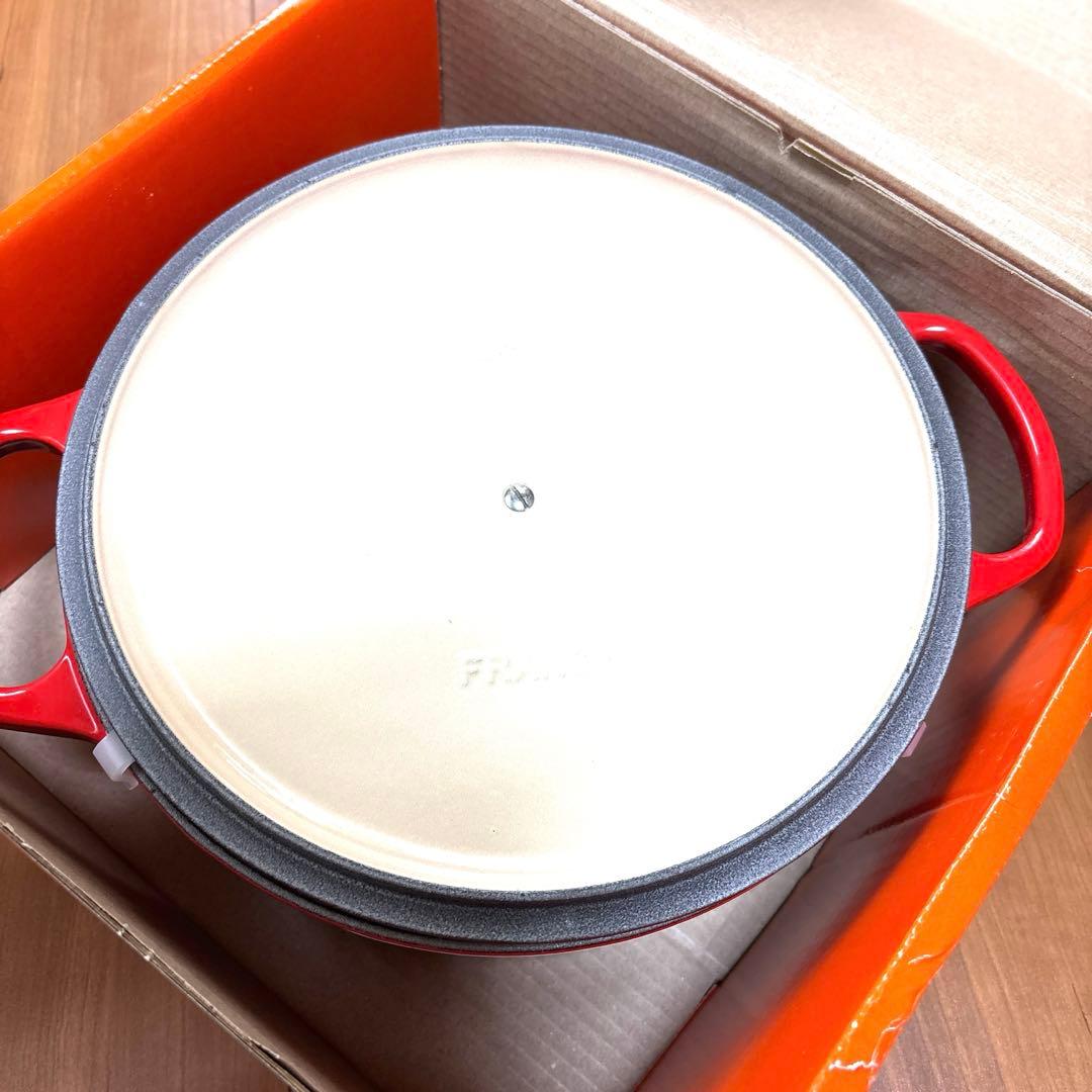 新品LE CREUSET ル・クルーゼ鋳鉄製 両手鍋 24cm レッド