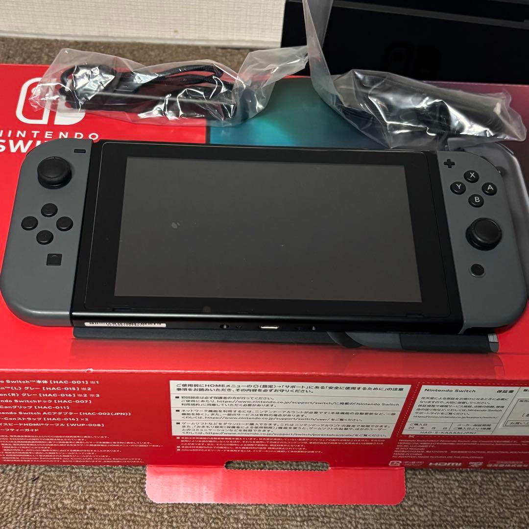 m*a様 Nintendo Switch 本体 グレー ドック付き