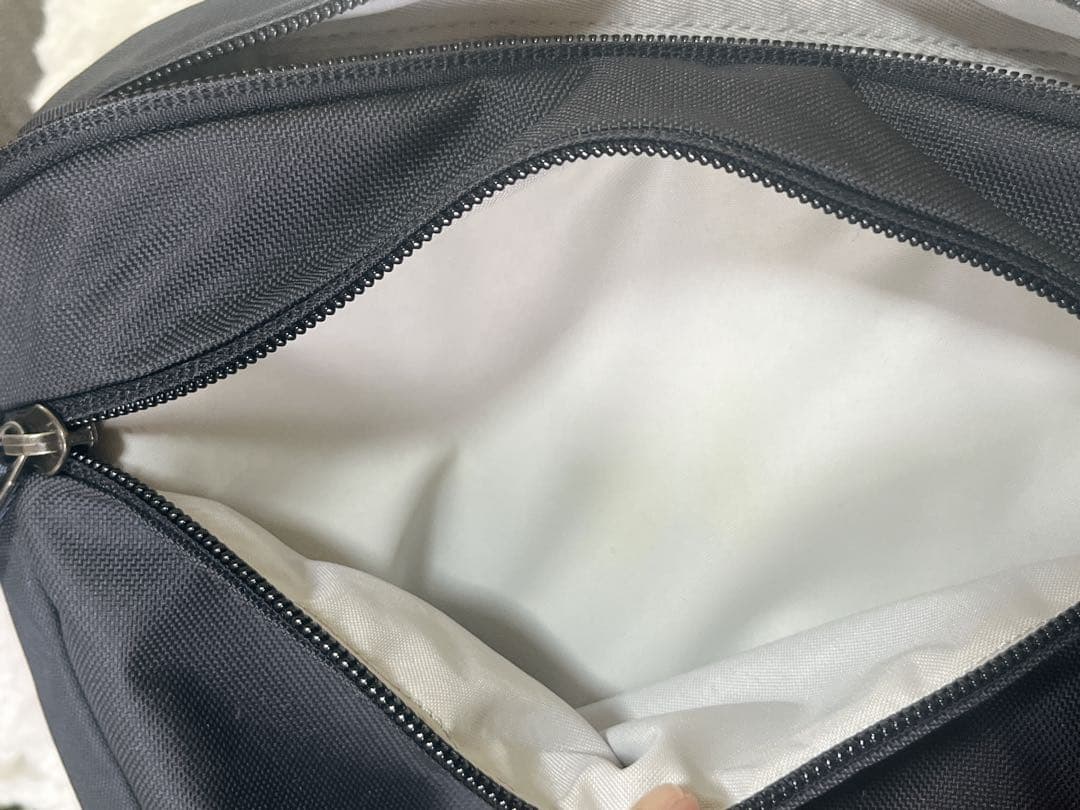 ARC'TERYX mantis 2 ショルダーバッグ ブラックサファイア