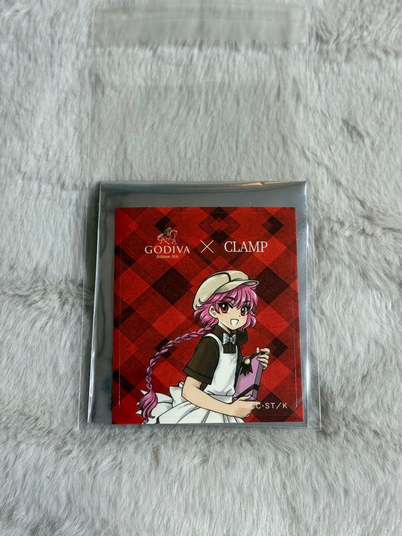値引き！新品バレンタインGODIVA×CLAMP チョコ4粒8粒 CCさくら