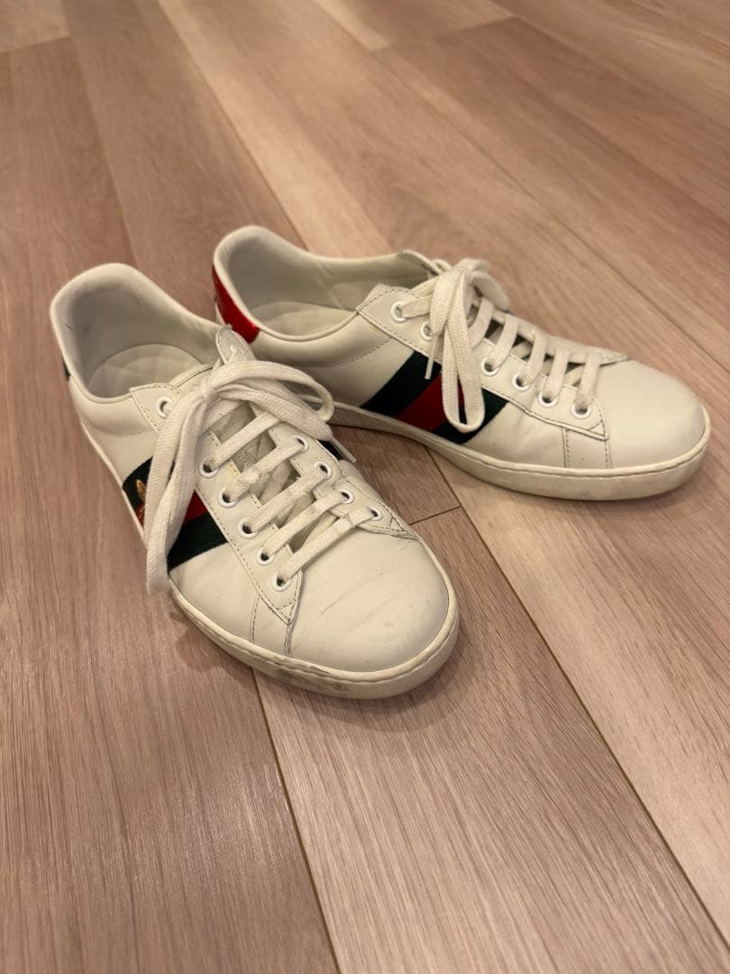 GUCCI スニーカー 蜂刺繍　size6.5